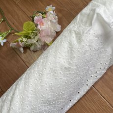 画像6: 1点限り【1m400円高品質な日本製】約幅100ｃｍ！広幅綿レース　花柄オフホワイト　5.5m (6)